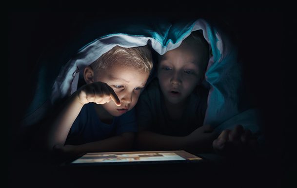 découvrez les risques financiers liés à la famille, les prestations possibles et les garanties pour protéger vos proches et votre patrimoine.