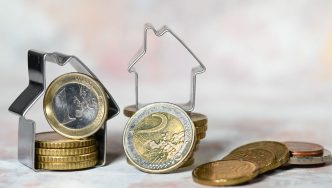 découvrez l'impact d'une hausse de 43 € des dépenses contraintes sur votre budget et comment mieux gérer vos finances face à cette augmentation.